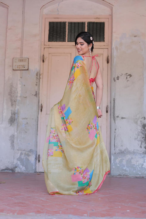 Vasthrlay Fashion Chiffon Printed Red Ethnic Wear