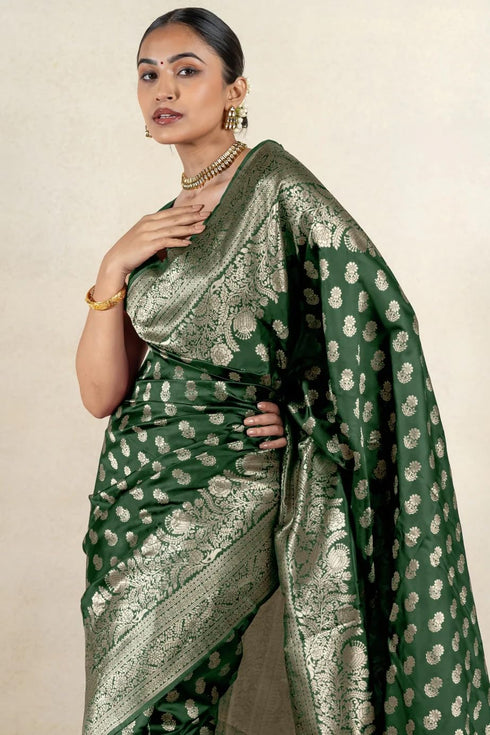 Vasthrlay Banarasi Woven Saree
