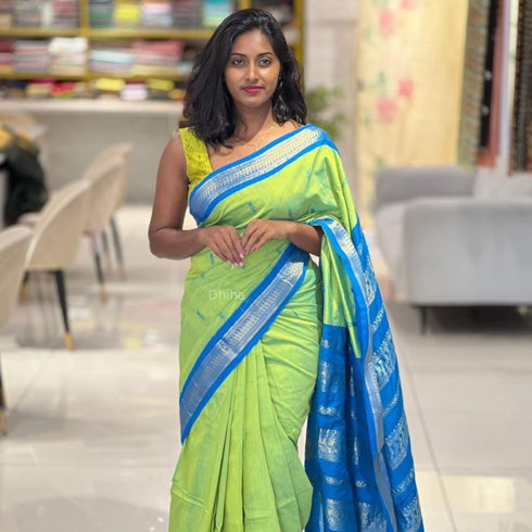 Vasthrlay Kanjivaram Tassels Saree