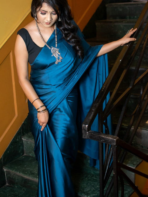 Vasthrlay Minute Pleated Unstiched Ethnic Wear
