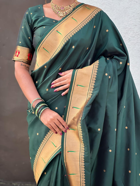 Vasthrlay Kanjivaram Saree