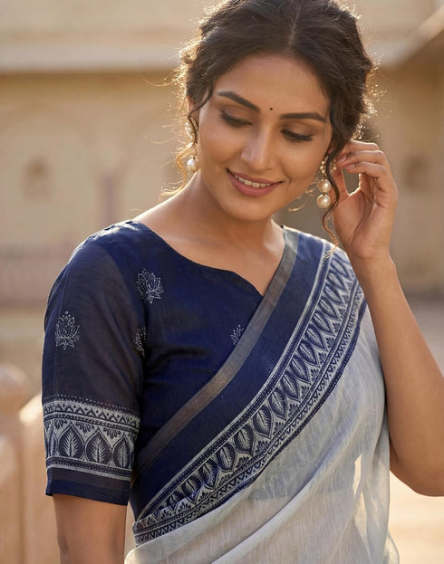 Vasthrlay Womens Printed Unstitched Peach Saree