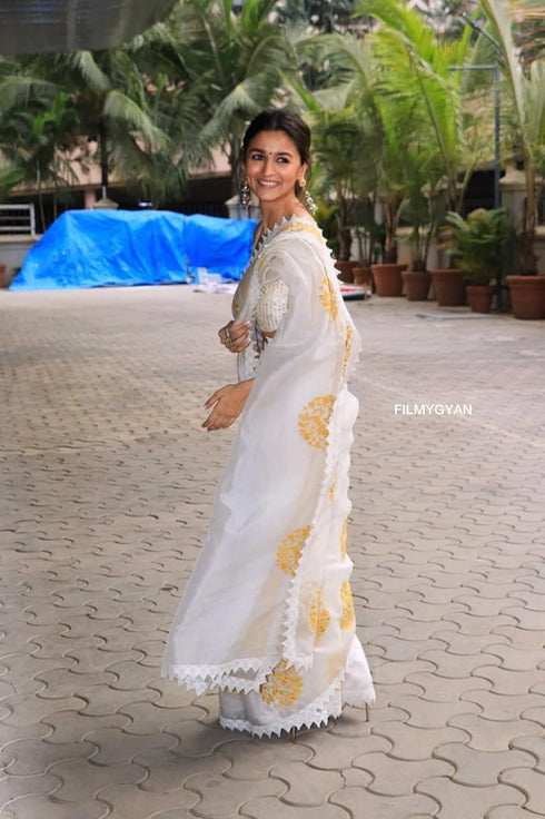 Vasthrlay Georgette Embroidered Unstitched Gangubai White Free Ethnic Wear