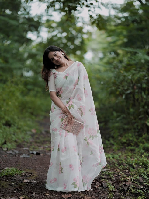 Vasthrlay Floral Printed Lightweight