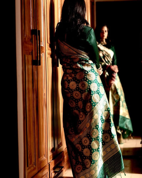 Vasthrlay Kanjivaram Saree