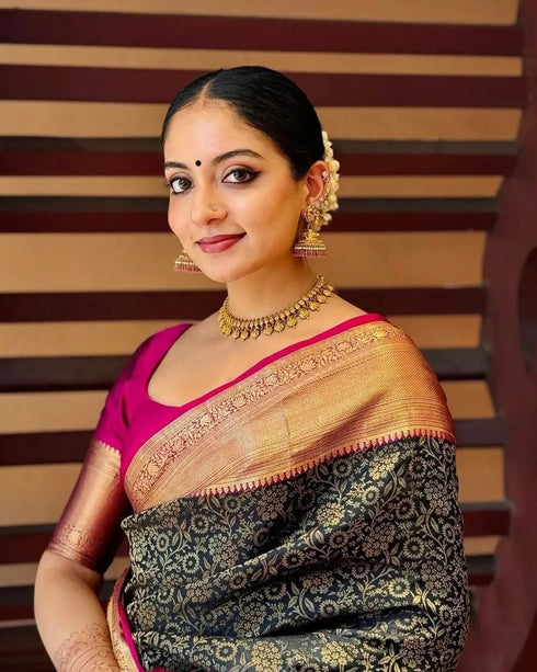 Vasthrlay Kanjivaram Woven Saree