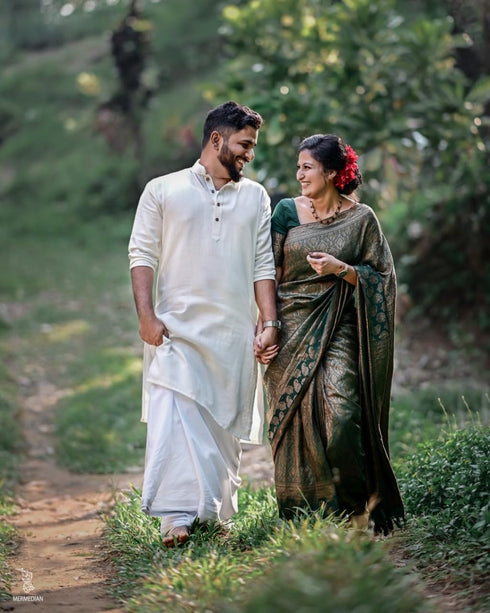 Vasthrlay Banarasi Unstitched Saree