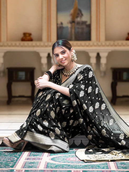 Vasthrlay Banarasi Saree
