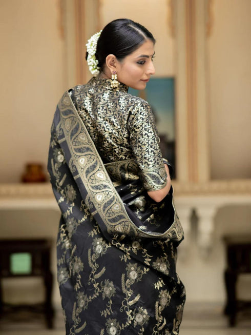 Vasthrlay Banarasi Traditional Unstitched Saree