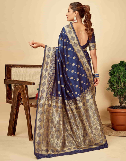 Vasthrlay Gold Banarasi Saree
