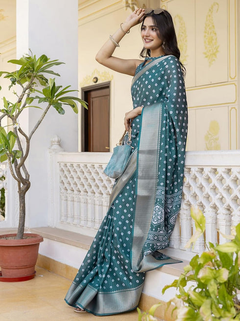 Vasthrlay Shimmer Georgette Rama Saree