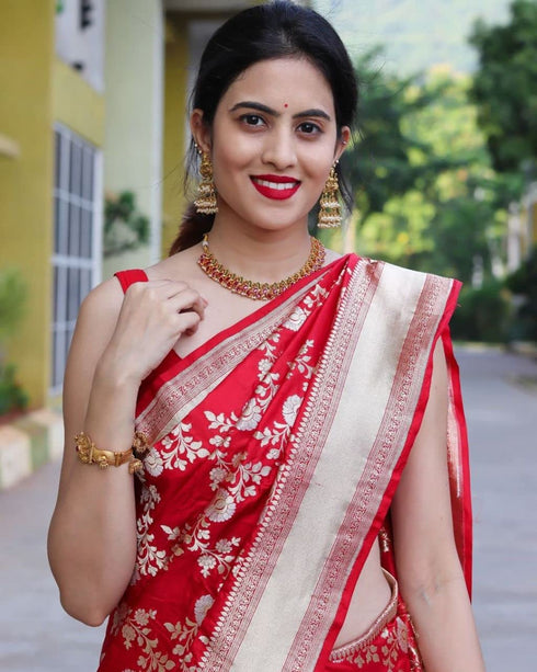 Vasthrlay Banarasi Saree
