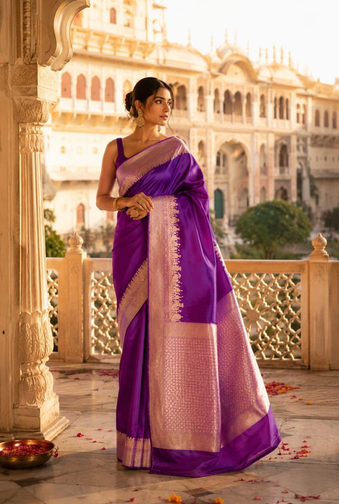 Vasthrlay Banarsi Exquisite Intricate