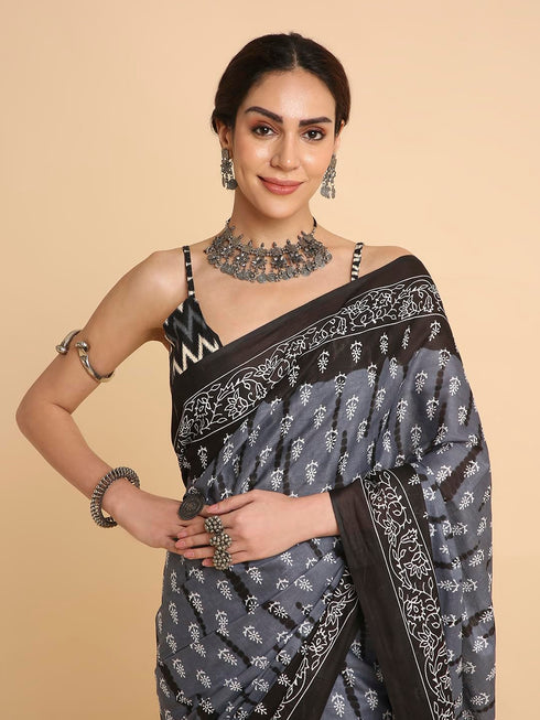 Vasthrlay Lightweight Breathable Traditional Printed Saree