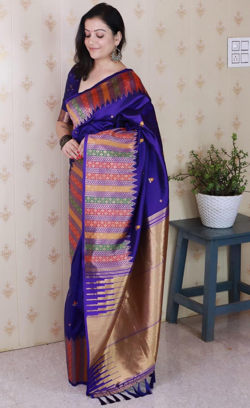 Vasthrlay Kanjivaram Handloom Kashmiri Ethnic Wear