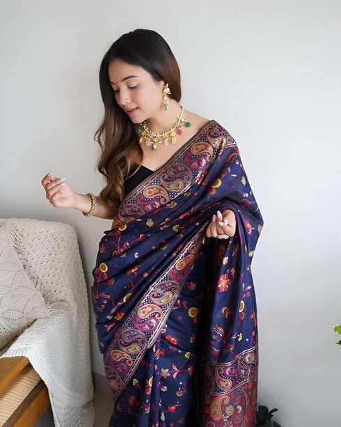 Vasthrlay Traditional Unstitched Saree