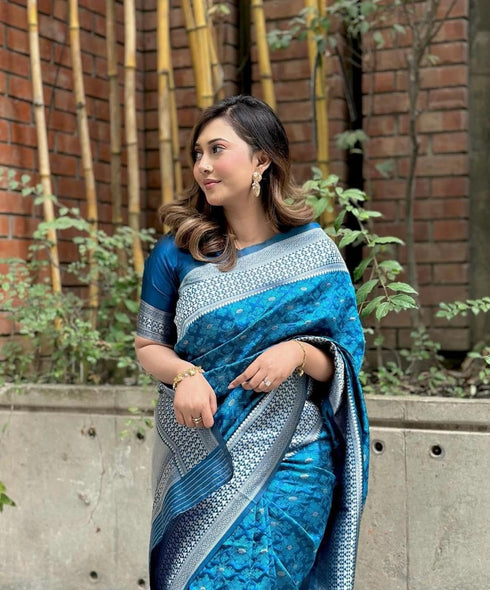 Vasthrlay Kanjivaram Saree