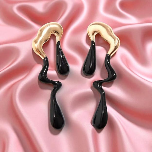 Nilu's Collections Abstract Drip Design Earrings
