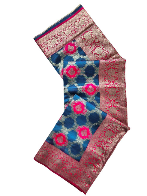 Vasthrlay Banarasi Weaving Contrast