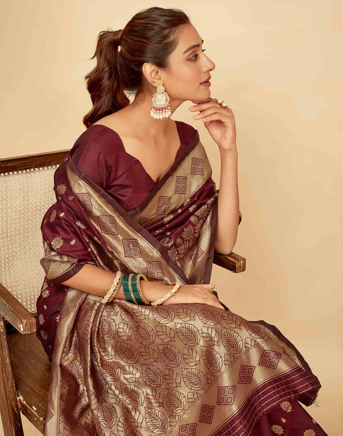 Vasthrlay Gold Banarasi Saree