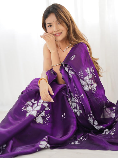 Vasthrlay Handcrafted Embroidered Contrast Rt Ethnic Wear