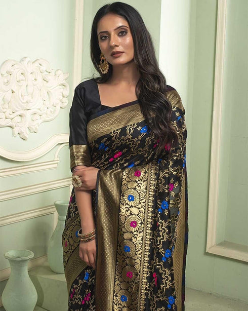 Vasthrlay Banarasi Saree