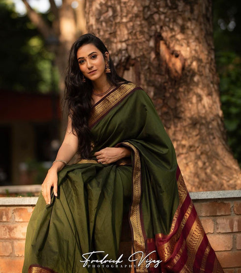Vasthrlay Banarasi Traditional Saree