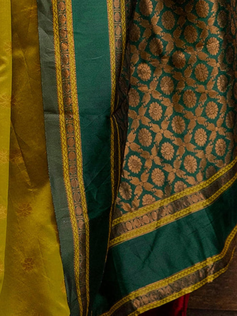 Vasthrlay Weaving Cream Saree