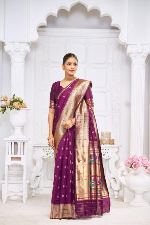 Vasthrlay Paithani Saree