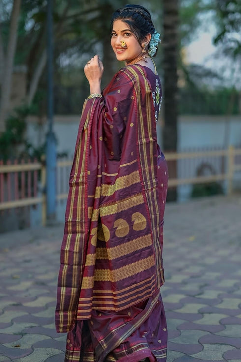 Vasthrlay Kanjivaram Handloom Golden Ethnic Wear