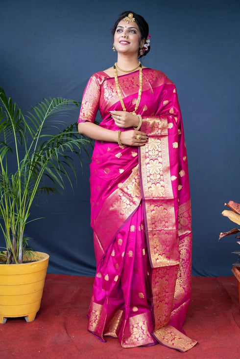 Vasthrlay Banarasi Unstitched Saree
