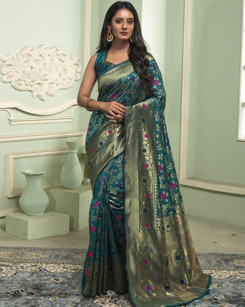 Vasthrlay Banarasi Saree