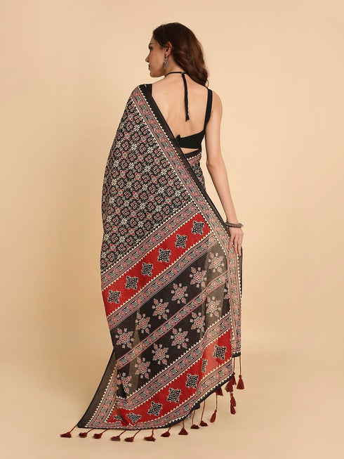 Vasthrlay Lightweight Breathable Traditional Printed Saree