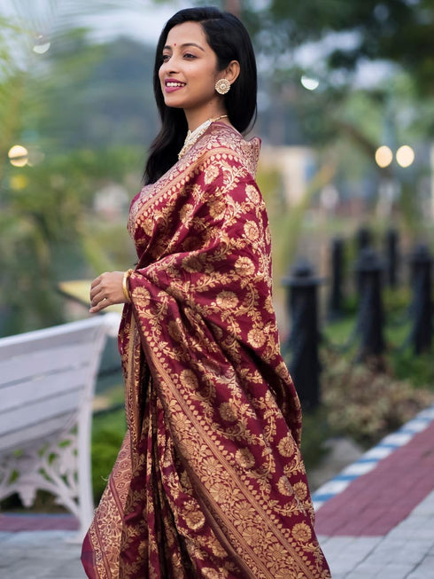 Vasthrlay Banarasi Saree