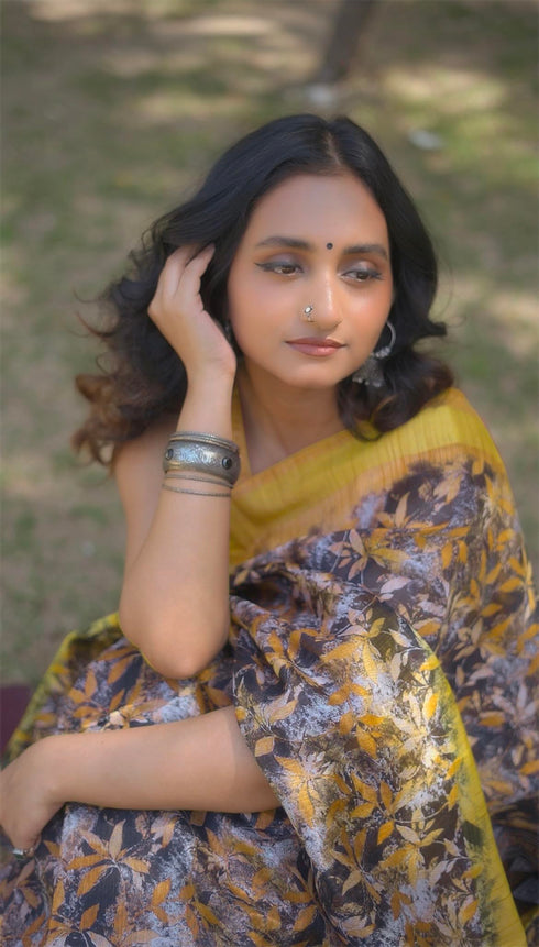 Vasthrlay Floral Saree