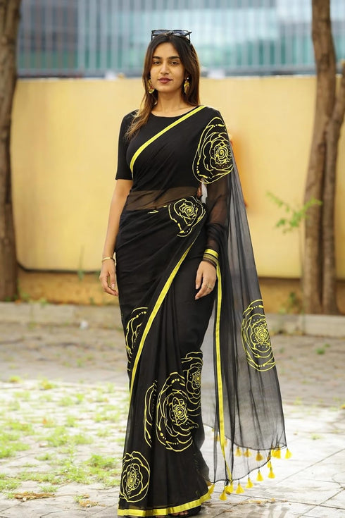 Vasthrlay Printed Elegant Lightweight