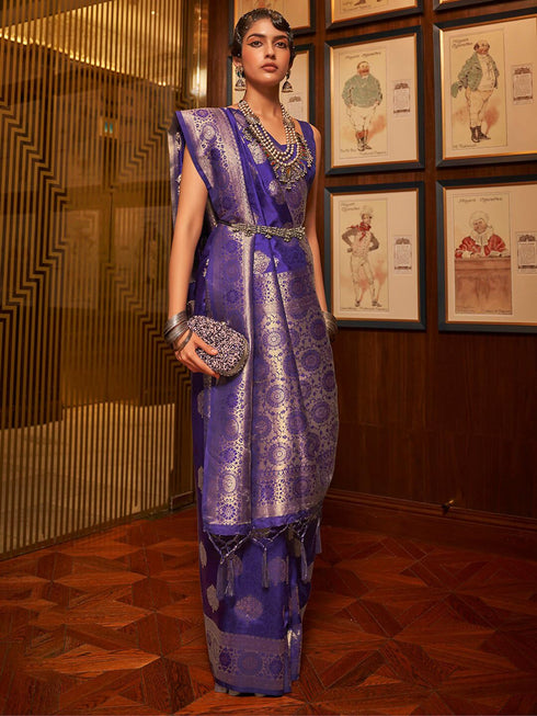 Vasthrlay Exquisite Traditional Intricate Gold Tone Saree