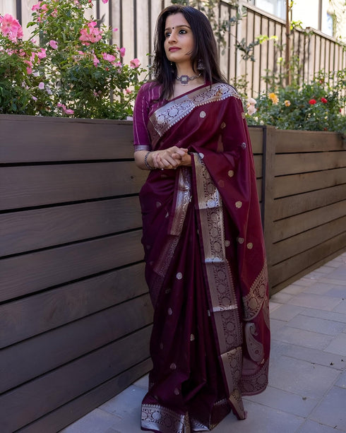 Vasthrlay Jacquard Unstitched Saree