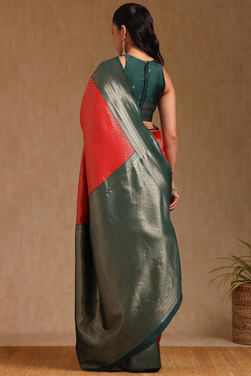 Vasthrlay Blend Woven Saree