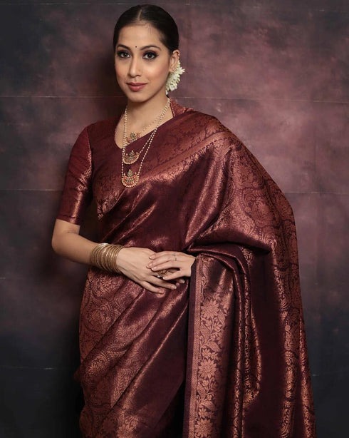 Vasthrlay Jacquard Traditional Unstitched Saree
