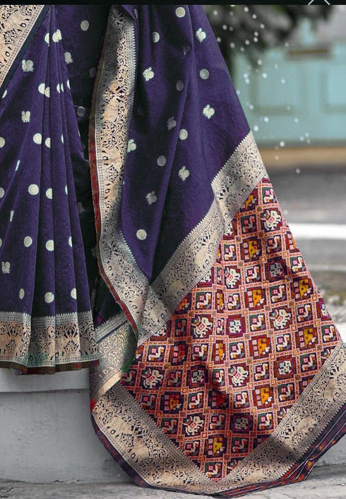 Vasthrlay Banarasi Saree