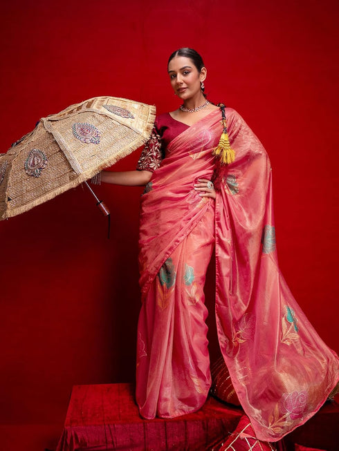 Vasthrlay Shimmer Light Saree