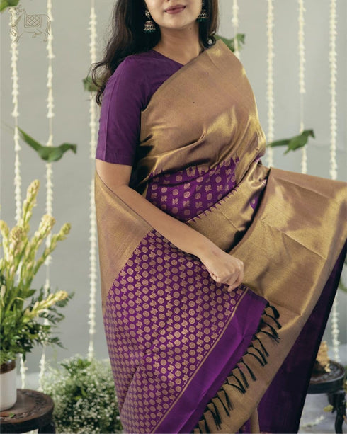 Vasthrlay Banarasi Traditional Unstitched Saree