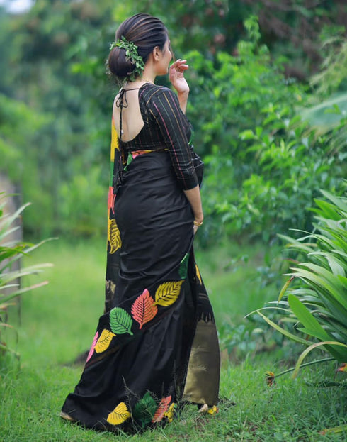 Vasthrlay Womens Jacquard Unstitched Lavender Saree