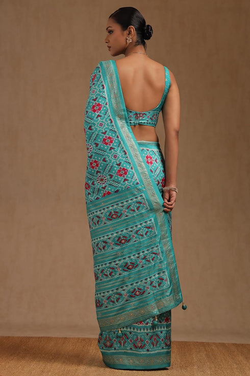 Vasthrlay Turquoise Blend Print