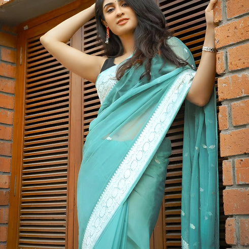 Vasthrlay Jacquard Unstitched Saree