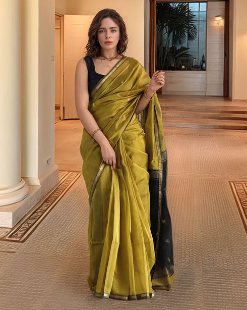 Vasthrlay Banarasi Printed Unstitched Saree