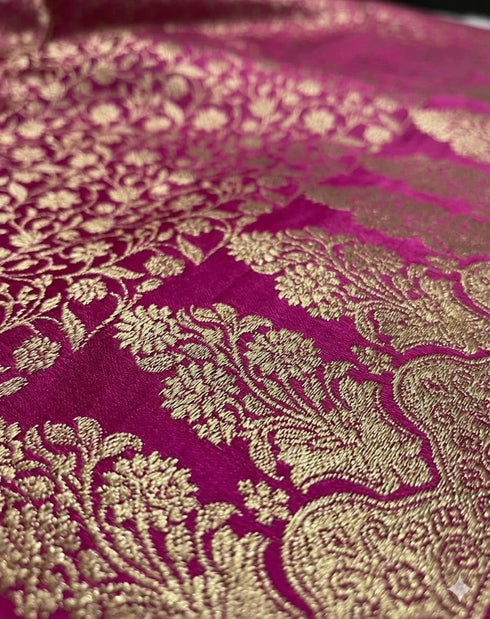 Vasthrlay Tanchui Banarasi Traditional