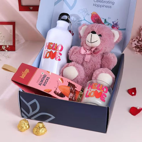 Romantic Gift Hamper For Valentine's Day