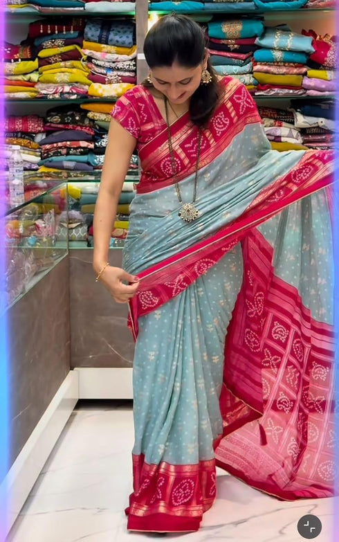 Vasthrlay Bandhani Golden Border Traditional